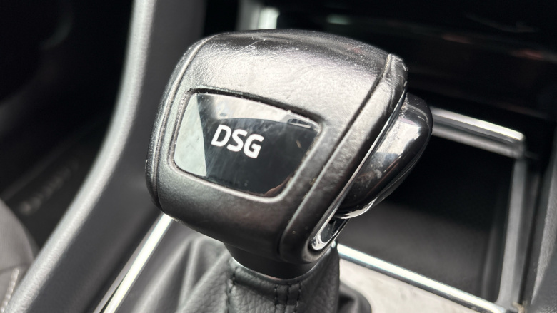 Skoda Karoq 1.5 TSI SE Technology 5dr DSG Petrol Estate